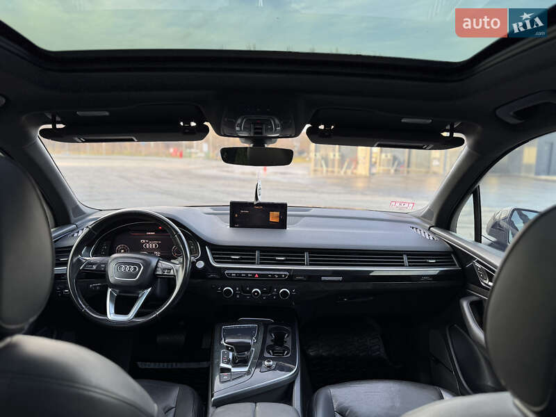 Внедорожник / Кроссовер Audi Q7 2017 в Надворной