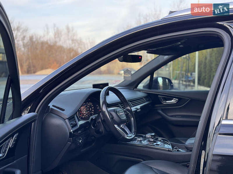 Внедорожник / Кроссовер Audi Q7 2017 в Надворной