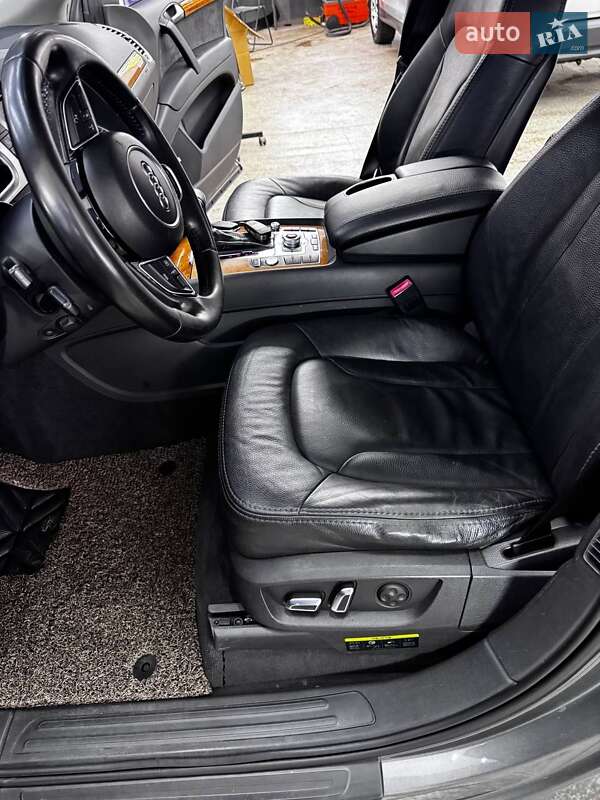 Внедорожник / Кроссовер Audi Q7 2014 в Тернополе