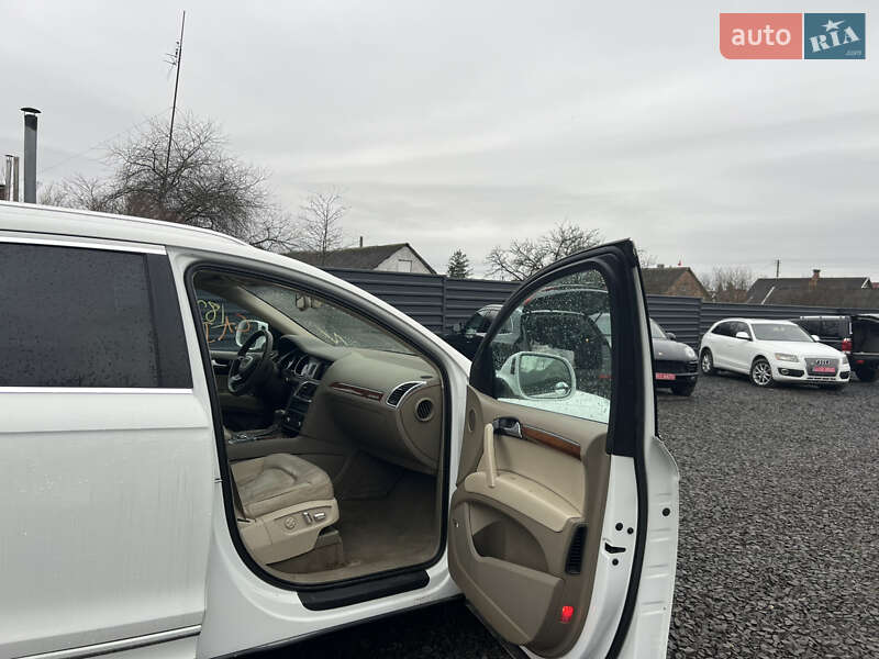 Внедорожник / Кроссовер Audi Q7 2014 в Владимире