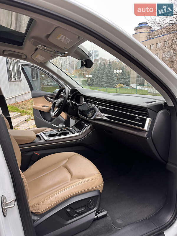 Внедорожник / Кроссовер Audi Q7 2020 в Киеве фото 61 Внедорожник / Кроссовер Audi Q7 2020 в Киеве