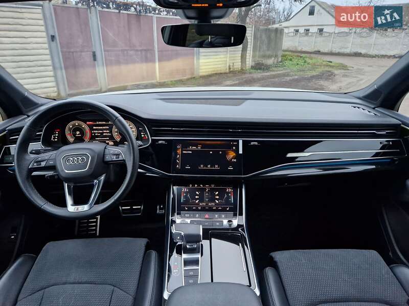 Внедорожник / Кроссовер Audi Q7 2023 в Киеве фото 40 Внедорожник / Кроссовер Audi Q7 2023 в Киеве