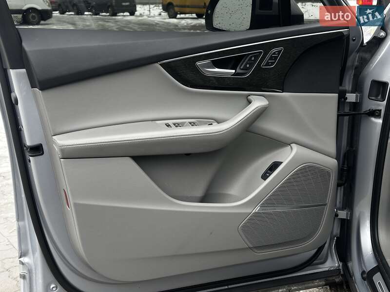 Внедорожник / Кроссовер Audi Q7 2022 в Львове фото 20 Внедорожник / Кроссовер Audi Q7 2022 в Львове
