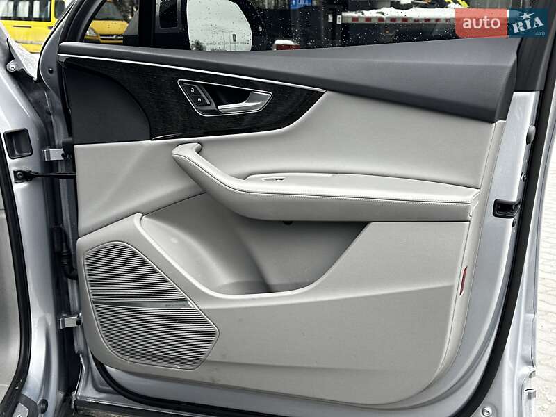 Внедорожник / Кроссовер Audi Q7 2022 в Львове фото 46 Внедорожник / Кроссовер Audi Q7 2022 в Львове