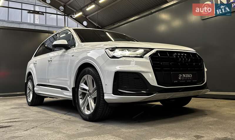 Внедорожник / Кроссовер Audi Q7 2022 в Киеве