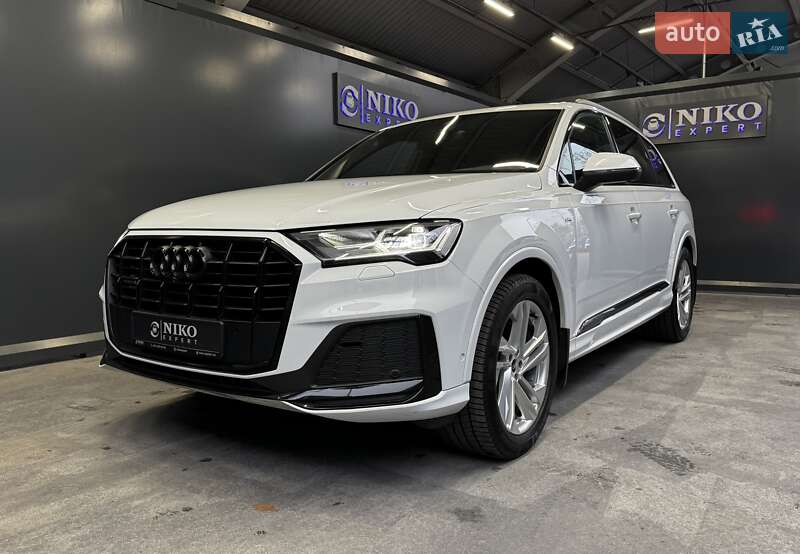 Внедорожник / Кроссовер Audi Q7 2022 в Киеве