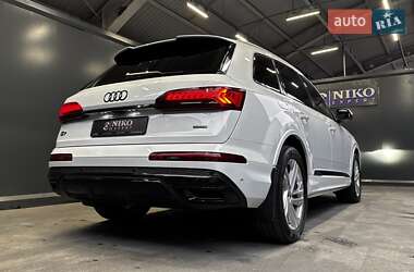 Позашляховик / Кросовер Audi Q7 2022 в Києві