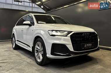 Позашляховик / Кросовер Audi Q7 2022 в Києві