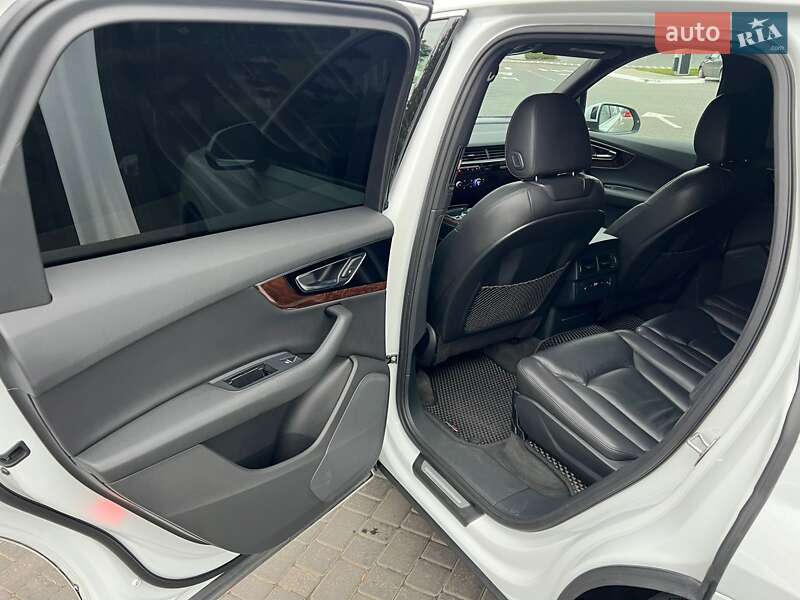 Внедорожник / Кроссовер Audi Q7 2015 в Одессе фото 25 Внедорожник / Кроссовер Audi Q7 2015 в Одессе