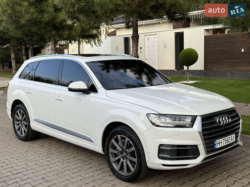 Внедорожник / Кроссовер Audi Q7 2018 в Одессе фото 41 Внедорожник / Кроссовер Audi Q7 2018 в Одессе