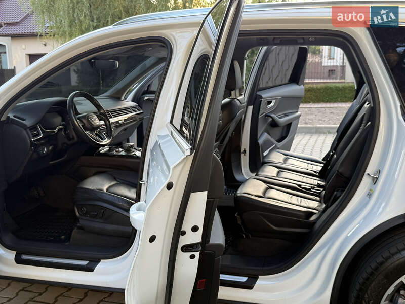 Внедорожник / Кроссовер Audi Q7 2018 в Одессе фото 78 Внедорожник / Кроссовер Audi Q7 2018 в Одессе