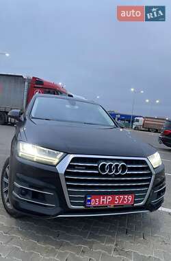 Внедорожник / Кроссовер Audi Q7 2017 в Стрые