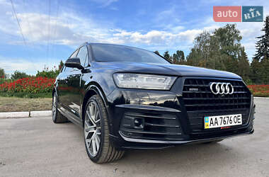 Позашляховик / Кросовер Audi Q7 2019 в Києві