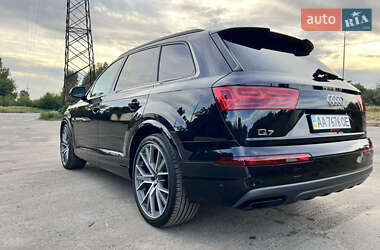 Позашляховик / Кросовер Audi Q7 2019 в Києві