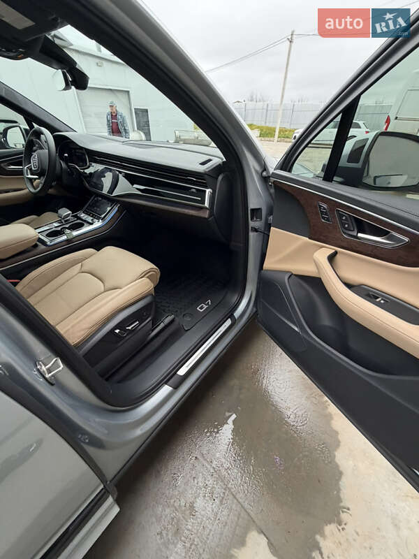 Внедорожник / Кроссовер Audi Q7 2023 в Львове фото 19 Внедорожник / Кроссовер Audi Q7 2023 в Львове