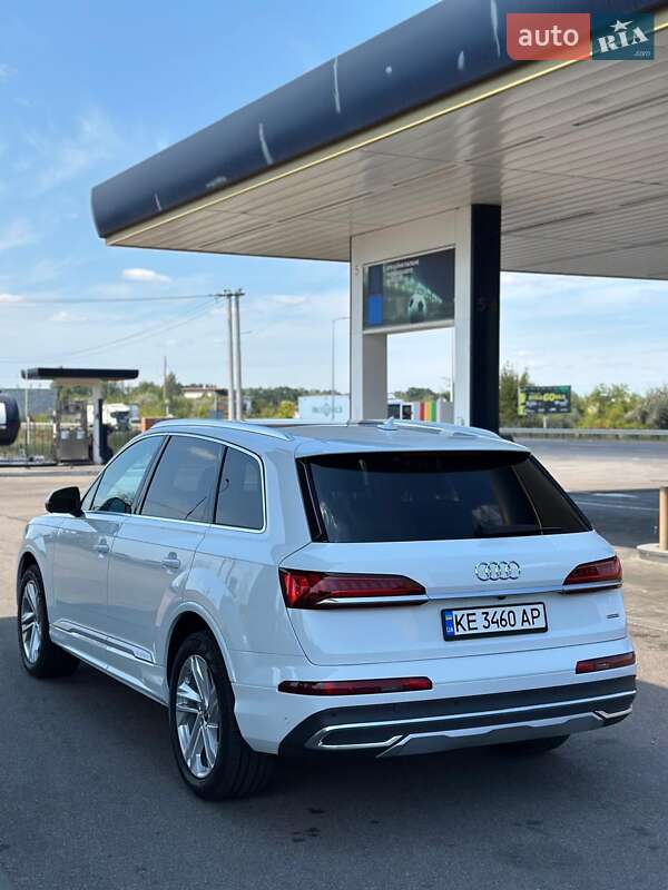 Внедорожник / Кроссовер Audi Q7 2023 в Днепре фото 12 Внедорожник / Кроссовер Audi Q7 2023 в Днепре