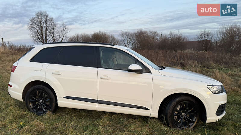 Внедорожник / Кроссовер Audi Q7 2017 в Львове