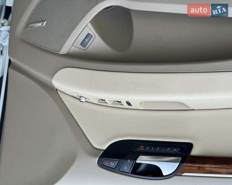 Внедорожник / Кроссовер Audi Q7 2012 в Киеве