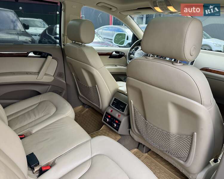 Внедорожник / Кроссовер Audi Q7 2012 в Киеве
