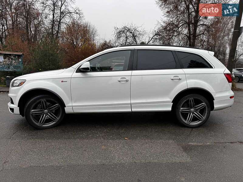 Позашляховик / Кросовер Audi Q7 2015 в Києві