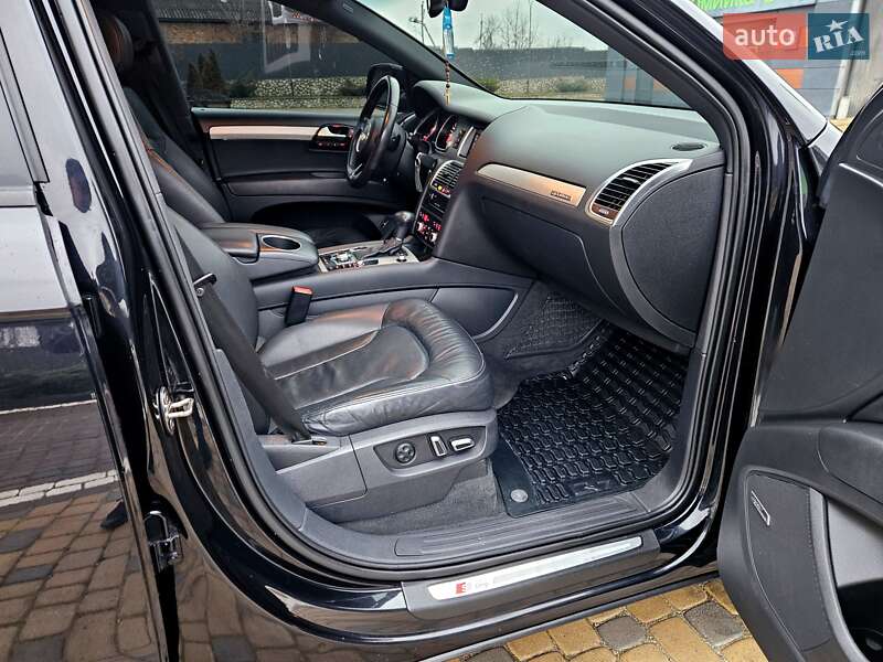 Внедорожник / Кроссовер Audi Q7 2015 в Тернополе