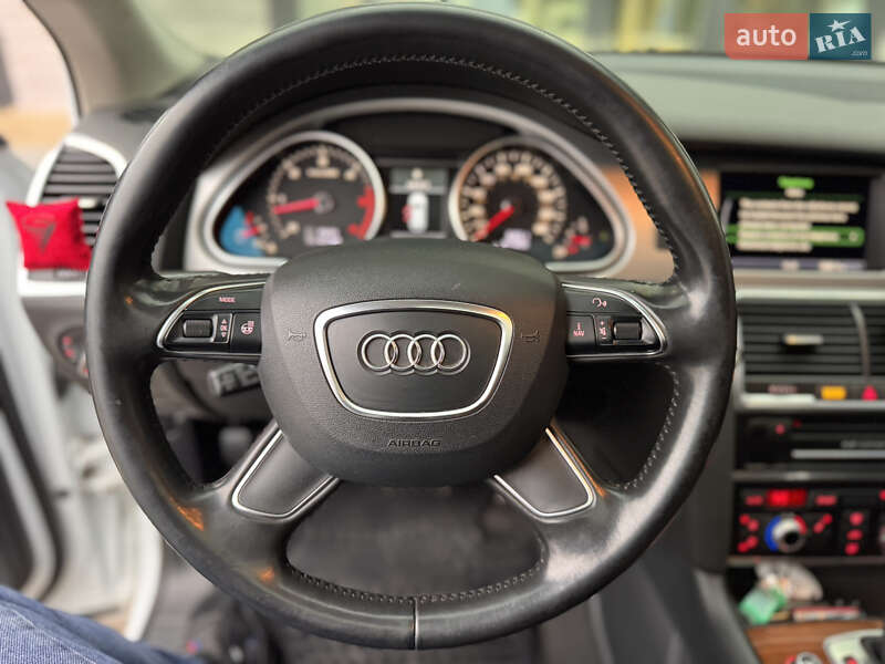 Внедорожник / Кроссовер Audi Q7 2012 в Одессе