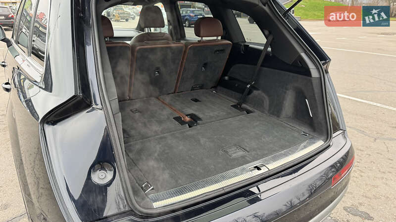 Внедорожник / Кроссовер Audi Q7 2017 в Киеве фото 37 Внедорожник / Кроссовер Audi Q7 2017 в Киеве