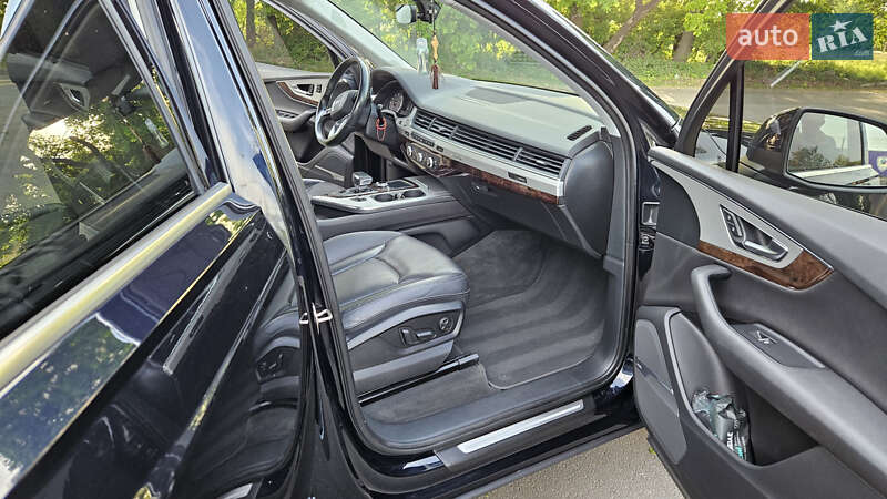 Внедорожник / Кроссовер Audi Q7 2017 в Черкассах фото 11 Внедорожник / Кроссовер Audi Q7 2017 в Черкассах