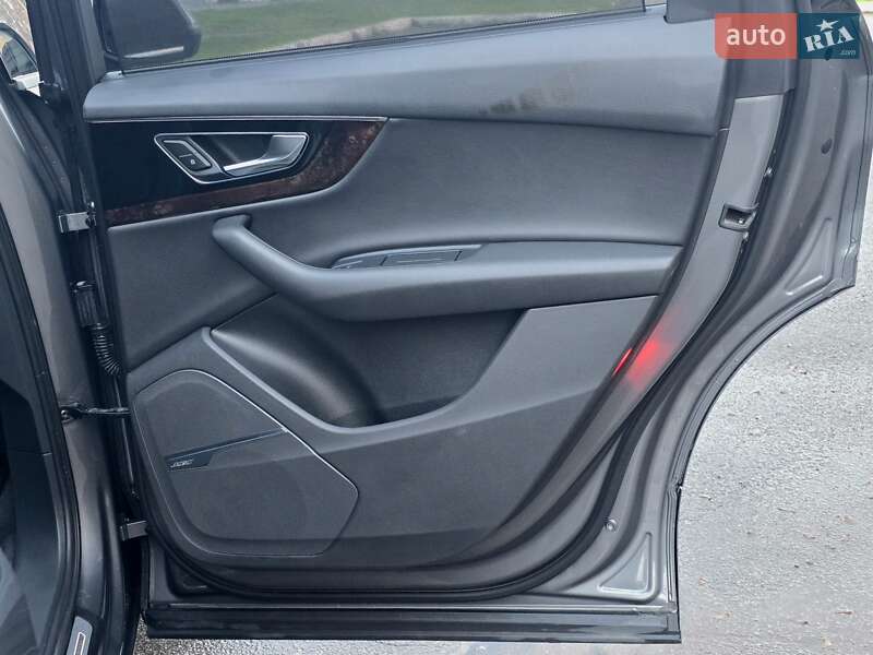 Внедорожник / Кроссовер Audi Q7 2016 в Харькове фото 27 Внедорожник / Кроссовер Audi Q7 2016 в Харькове