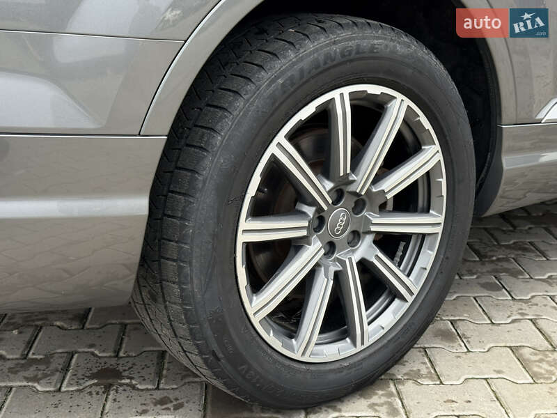 Внедорожник / Кроссовер Audi Q7 2016 в Ковеле