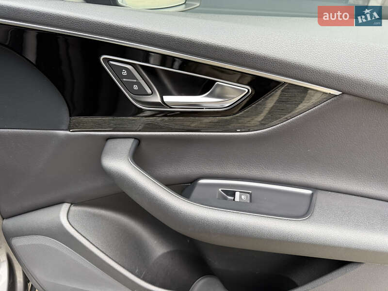 Внедорожник / Кроссовер Audi Q7 2016 в Ковеле