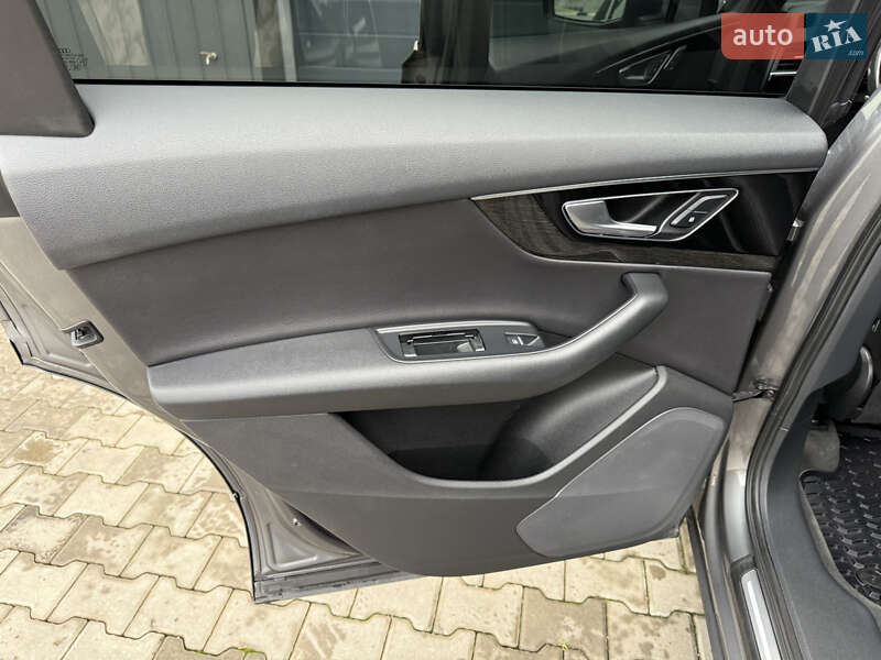 Внедорожник / Кроссовер Audi Q7 2016 в Ковеле