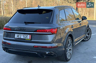 Внедорожник / Кроссовер Audi Q7 2021 в Киеве