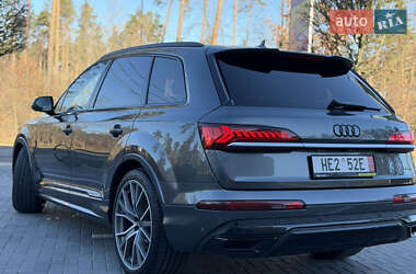 Внедорожник / Кроссовер Audi Q7 2021 в Киеве