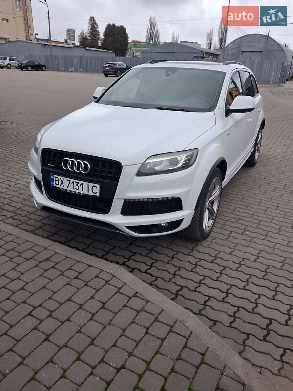 Внедорожник / Кроссовер Audi Q7 2014 в Хмельницком