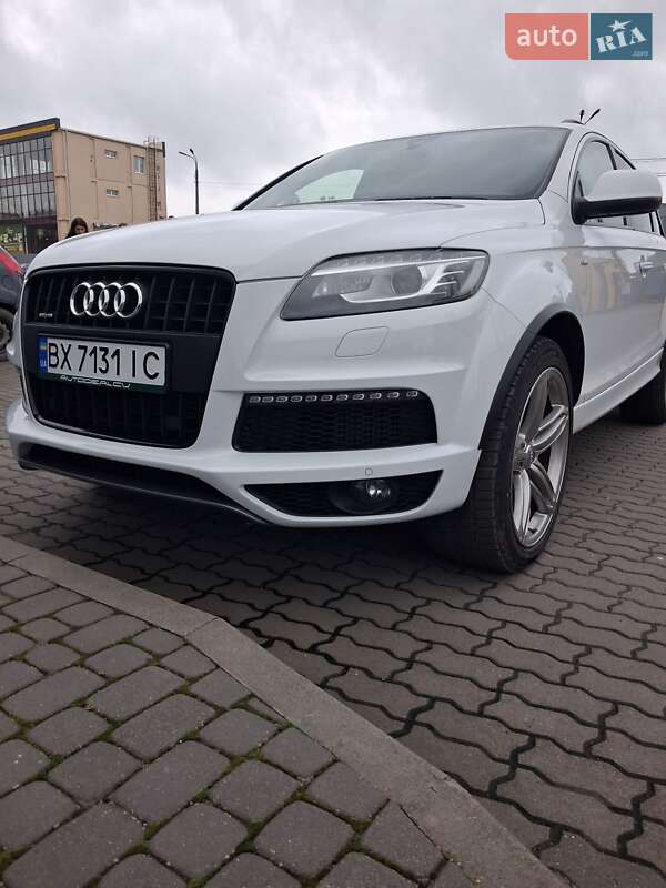 Внедорожник / Кроссовер Audi Q7 2014 в Хмельницком