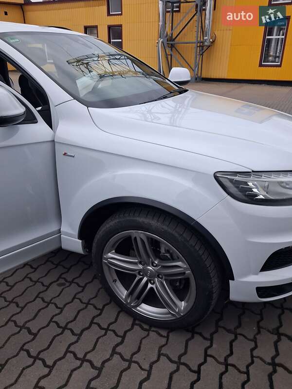 Внедорожник / Кроссовер Audi Q7 2014 в Хмельницком