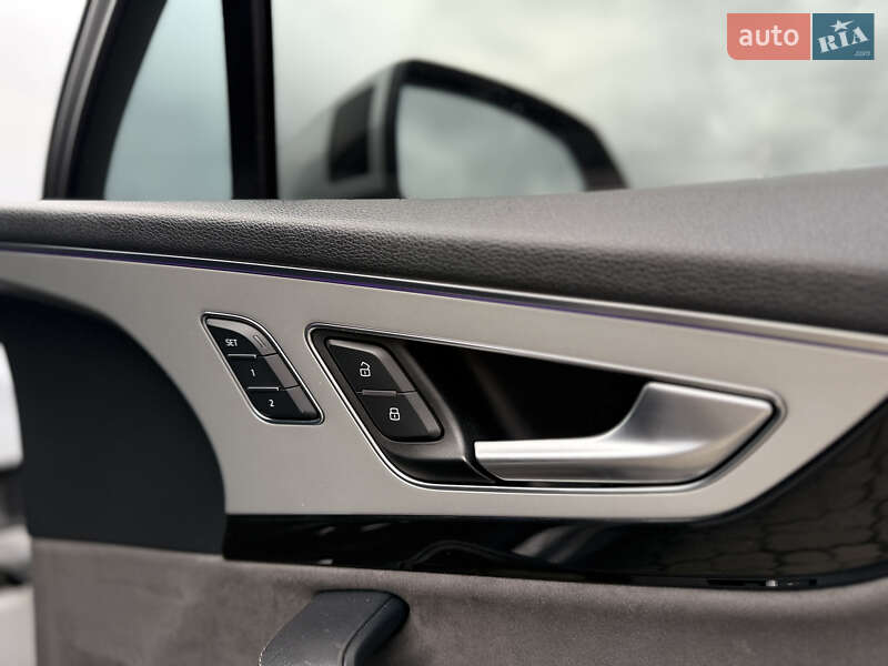 Внедорожник / Кроссовер Audi Q7 2016 в Черновцах фото 19 Внедорожник / Кроссовер Audi Q7 2016 в Черновцах