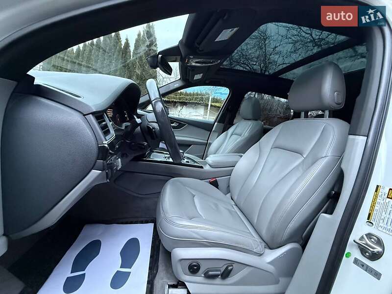 Внедорожник / Кроссовер Audi Q7 2018 в Стрые