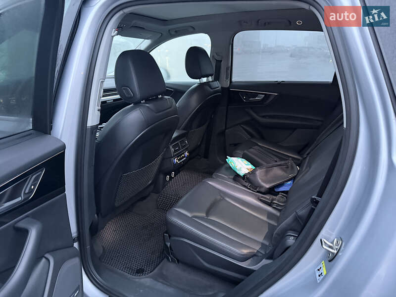 Внедорожник / Кроссовер Audi Q7 2018 в Киеве фото 11 Внедорожник / Кроссовер Audi Q7 2018 в Киеве