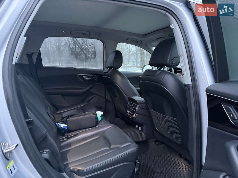 Внедорожник / Кроссовер Audi Q7 2018 в Киеве фото 15 Внедорожник / Кроссовер Audi Q7 2018 в Киеве