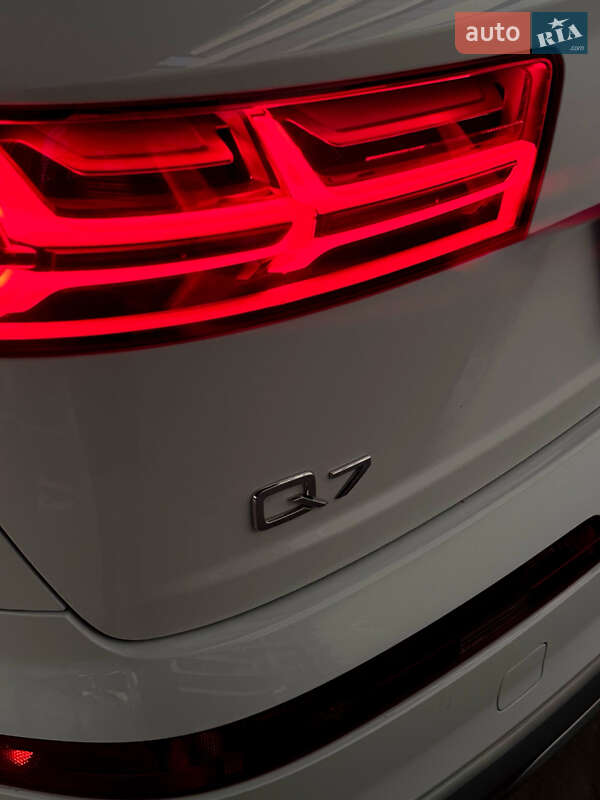 Внедорожник / Кроссовер Audi Q7 2017 в Днепре фото 7 Внедорожник / Кроссовер Audi Q7 2017 в Днепре