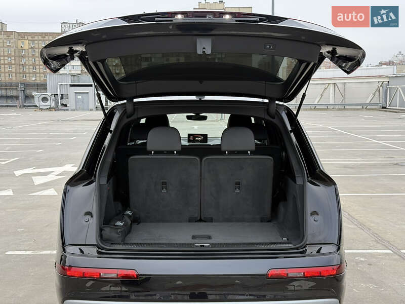 Внедорожник / Кроссовер Audi Q7 2017 в Киеве фото 25 Внедорожник / Кроссовер Audi Q7 2017 в Киеве