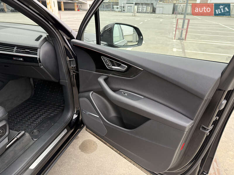 Внедорожник / Кроссовер Audi Q7 2017 в Киеве фото 51 Внедорожник / Кроссовер Audi Q7 2017 в Киеве