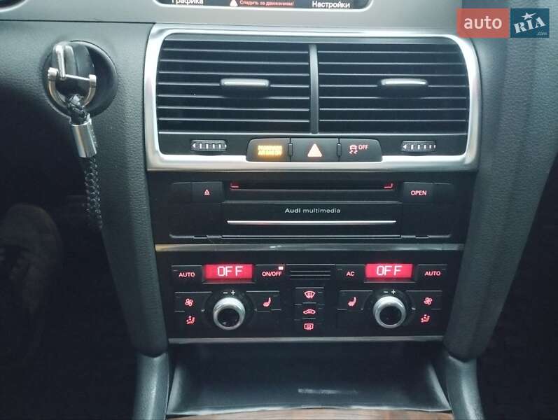 Внедорожник / Кроссовер Audi Q7 2012 в Киеве