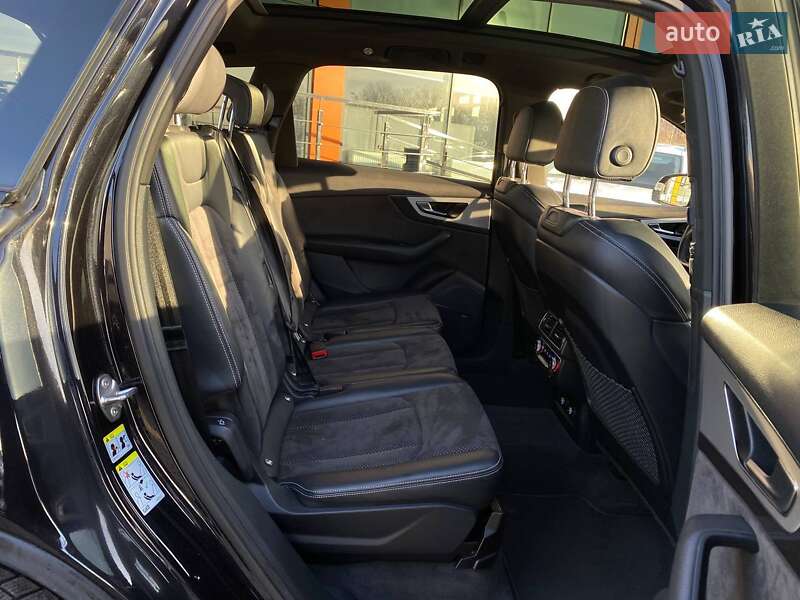 Внедорожник / Кроссовер Audi Q7 2018 в Львове фото 26 Внедорожник / Кроссовер Audi Q7 2018 в Львове