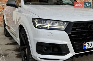 Внедорожник / Кроссовер Audi Q7 2018 в Киеве