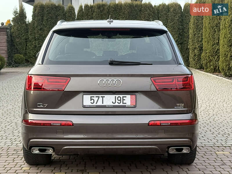Внедорожник / Кроссовер Audi Q7 2017 в Ровно