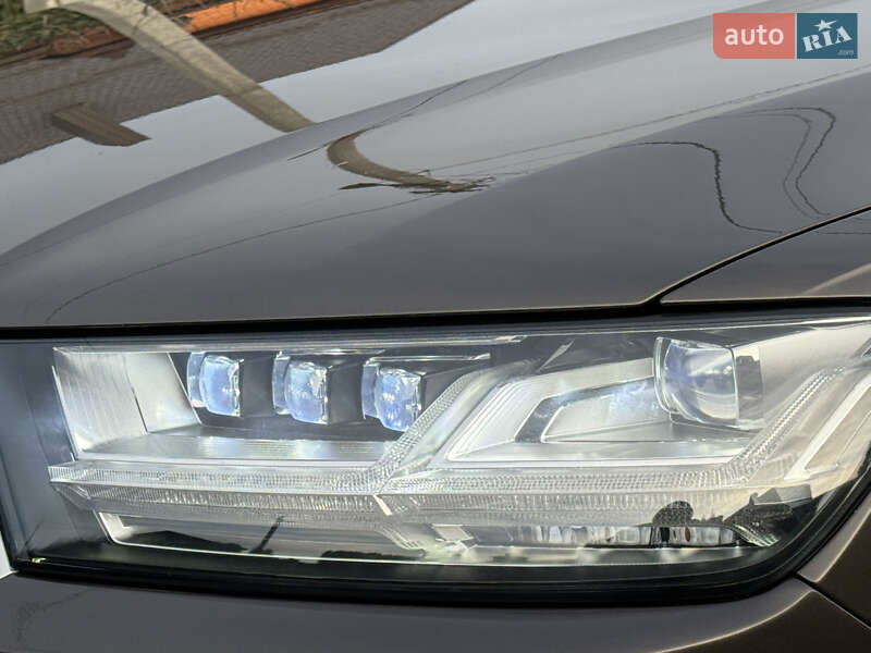 Внедорожник / Кроссовер Audi Q7 2017 в Ровно