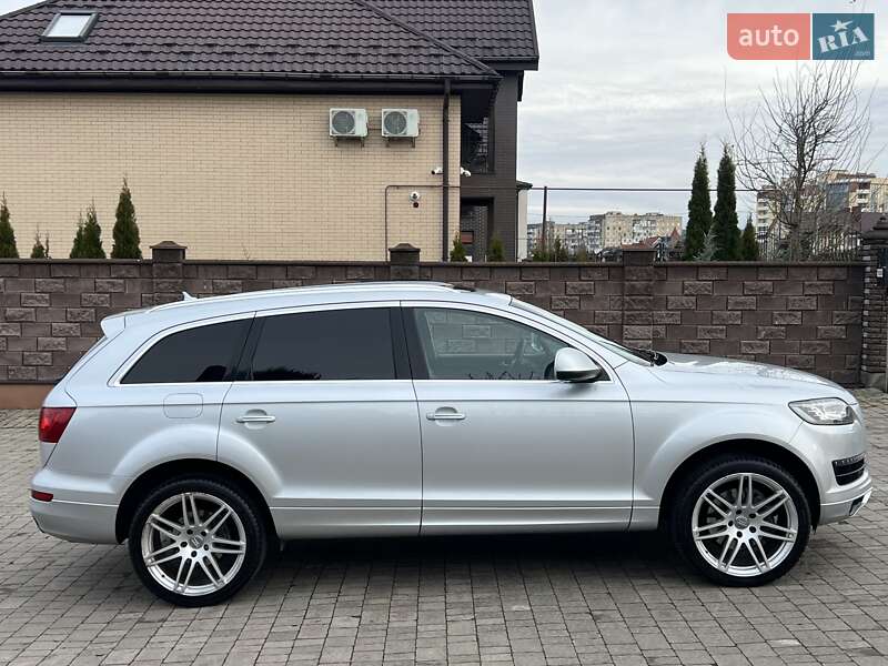 Внедорожник / Кроссовер Audi Q7 2011 в Ровно